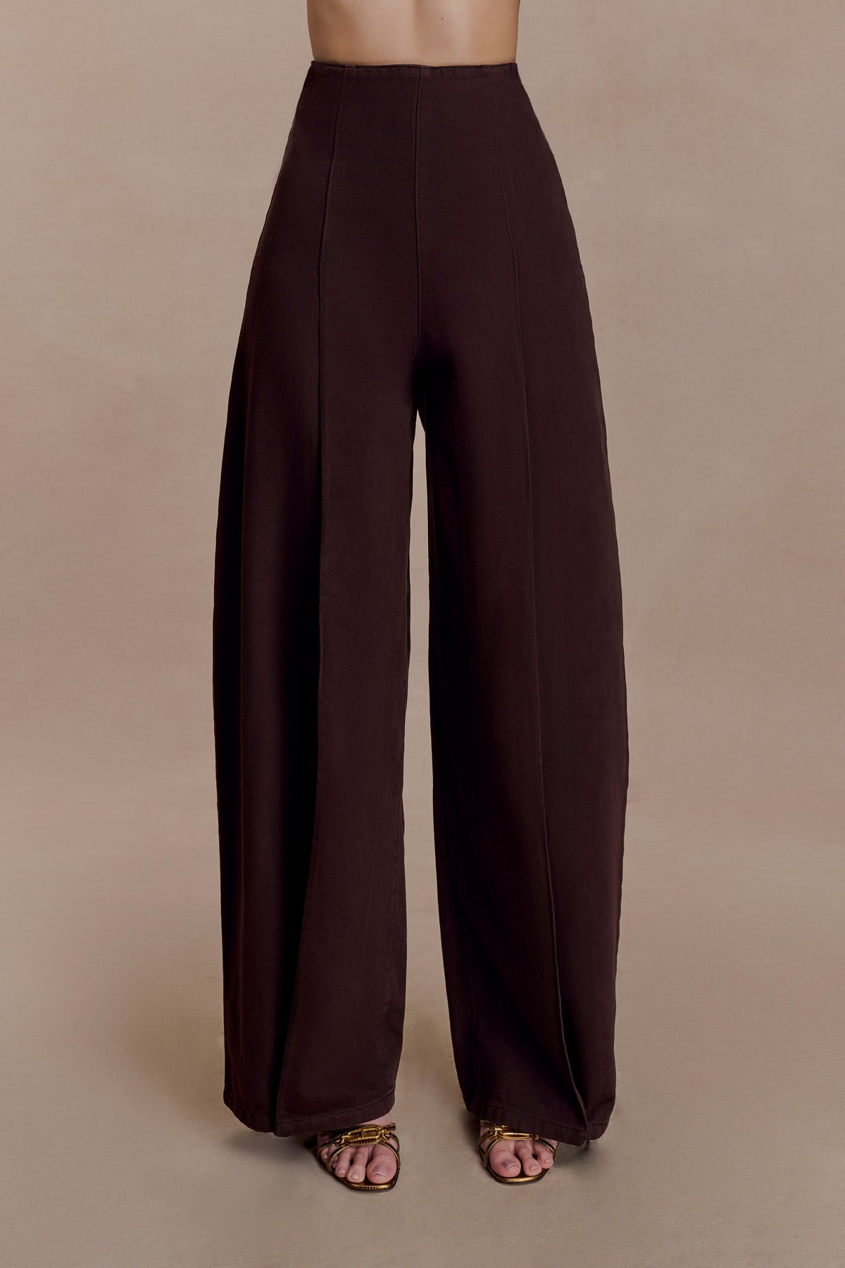 Beatrix High Rise Denim Jeans - Chocolate