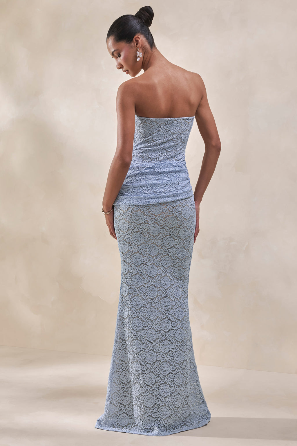 Vissia | Powder Blue Lace Bandeau Bodysuit