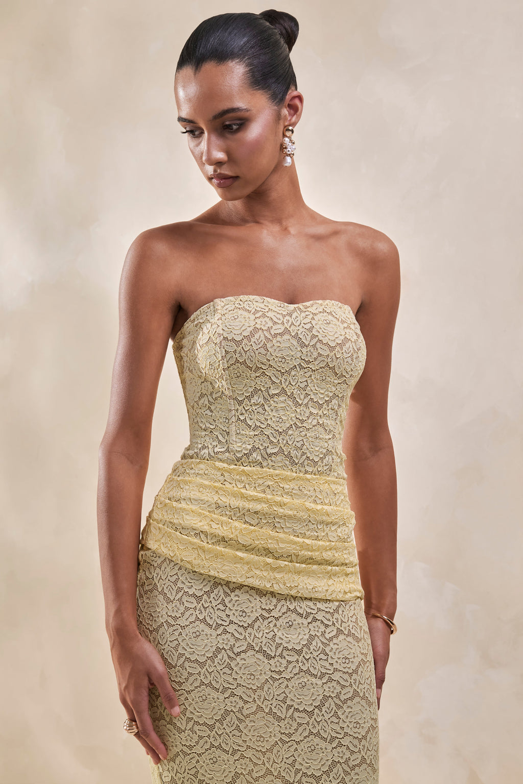 Vissia | Lemon Lace Bandeau Bodysuit