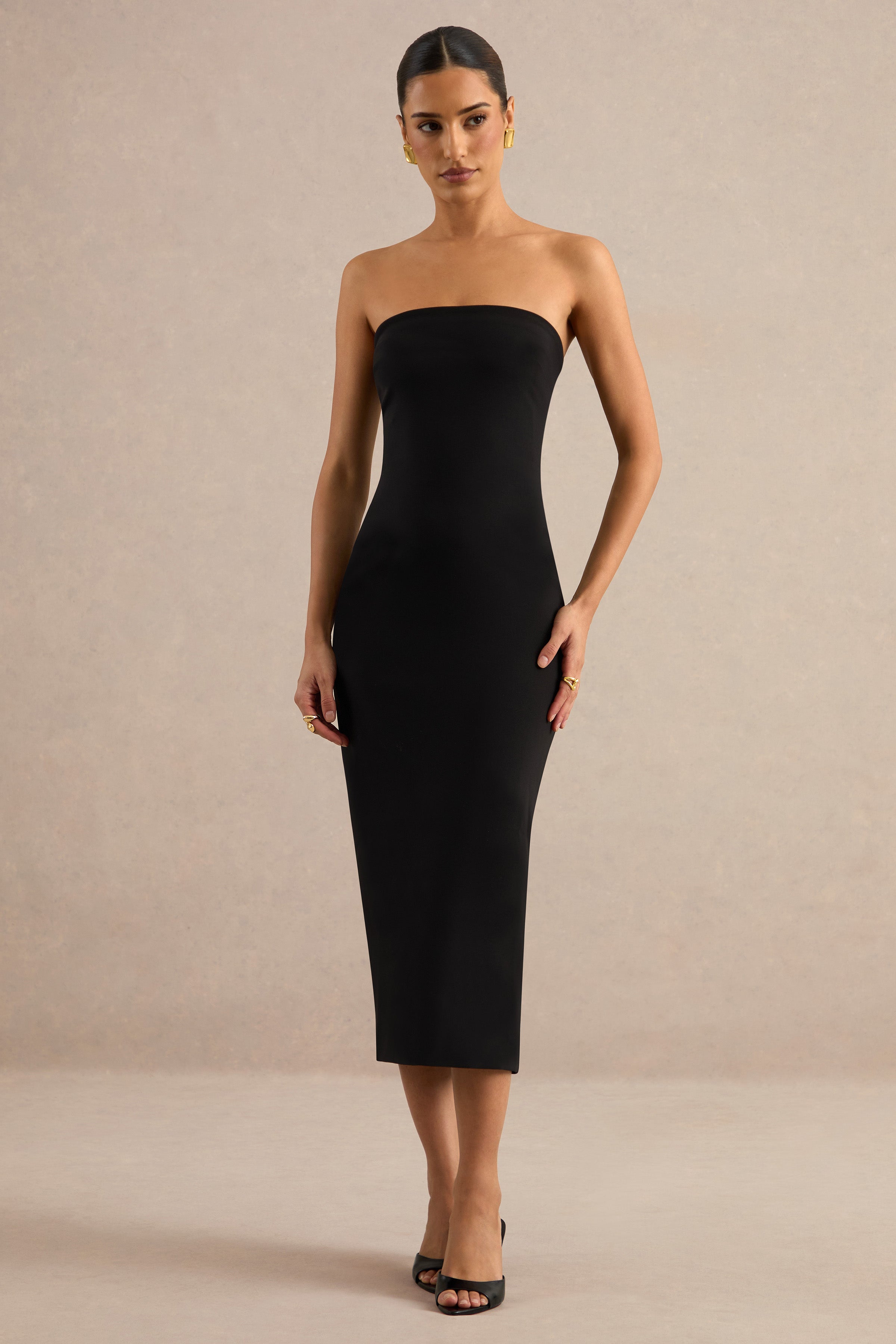 Navoria | Black Lace High-Neck Midi Dress