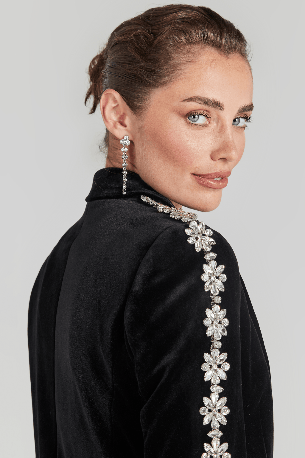 DAVINA Black Velvet Blazer