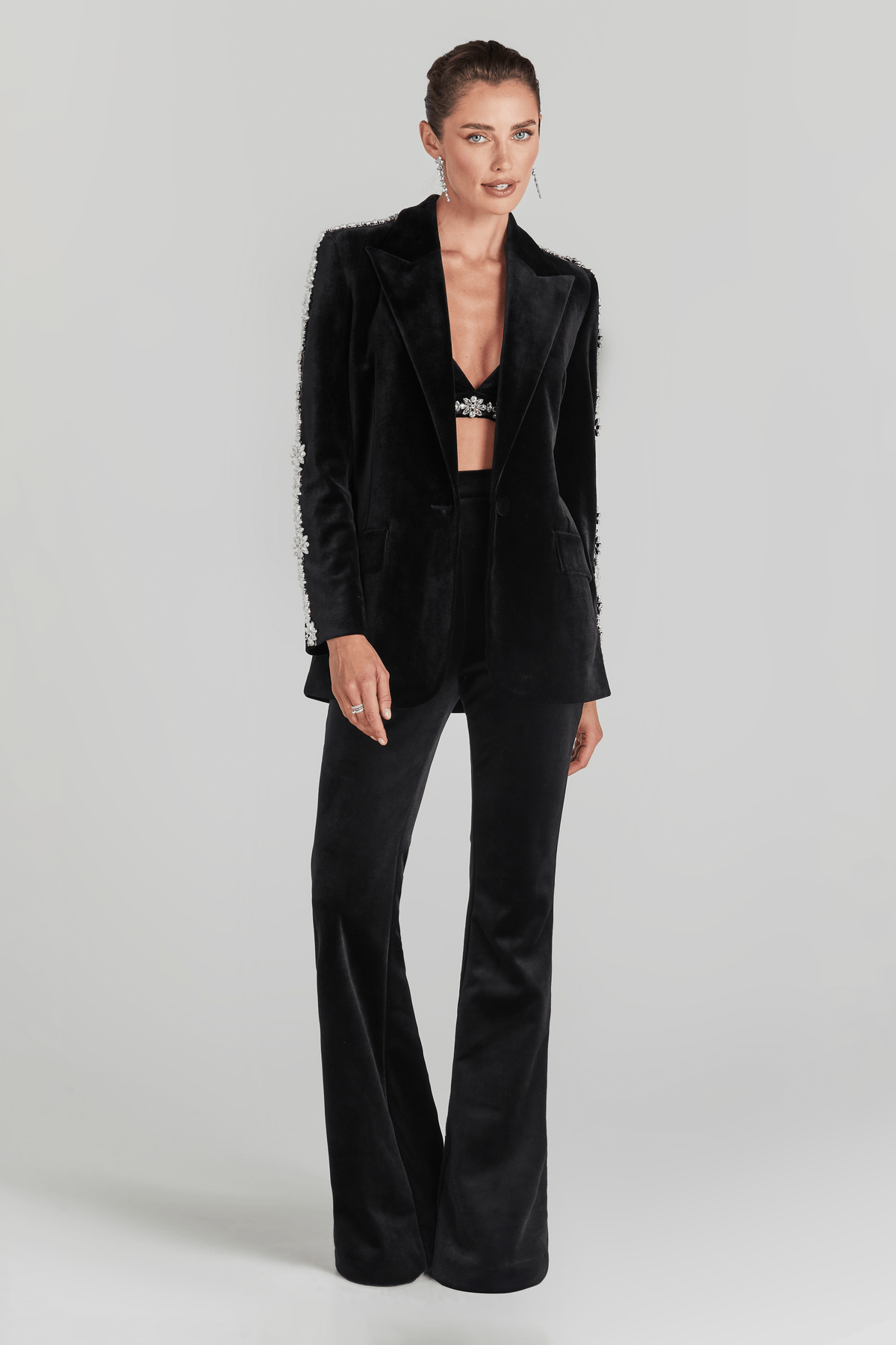 DAVINA Black Velvet Blazer