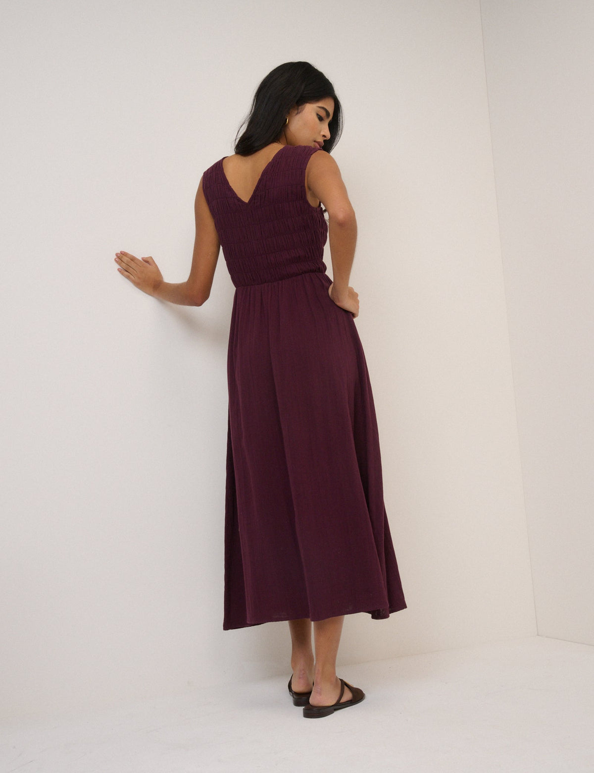 Dark Purple Sleeveless Audrey Midi Dress