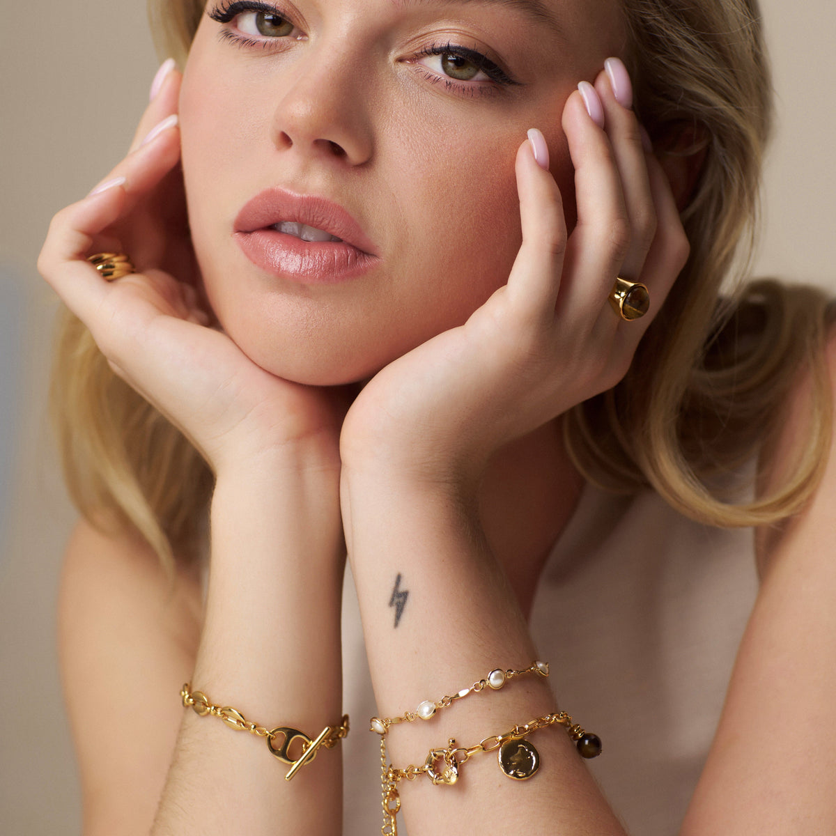 Pearl & Bar Link Chain Bracelet