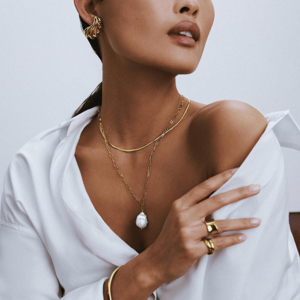LUXE Statement Pearl Pendant Necklace