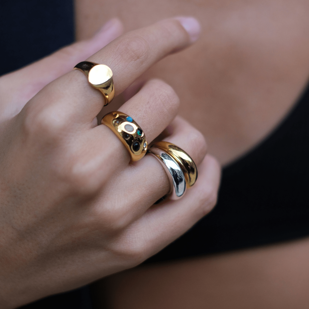 LUXE Signet Ring