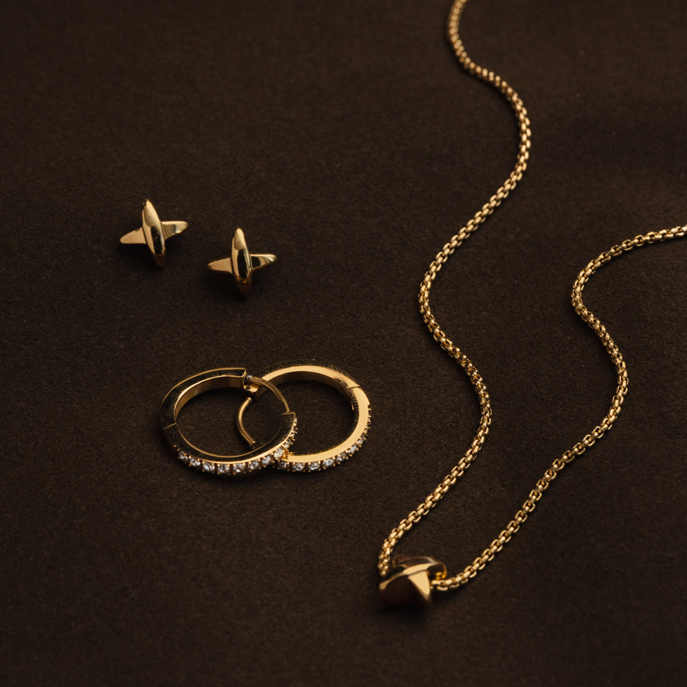 LUXE Polished Cross Chain Necklace