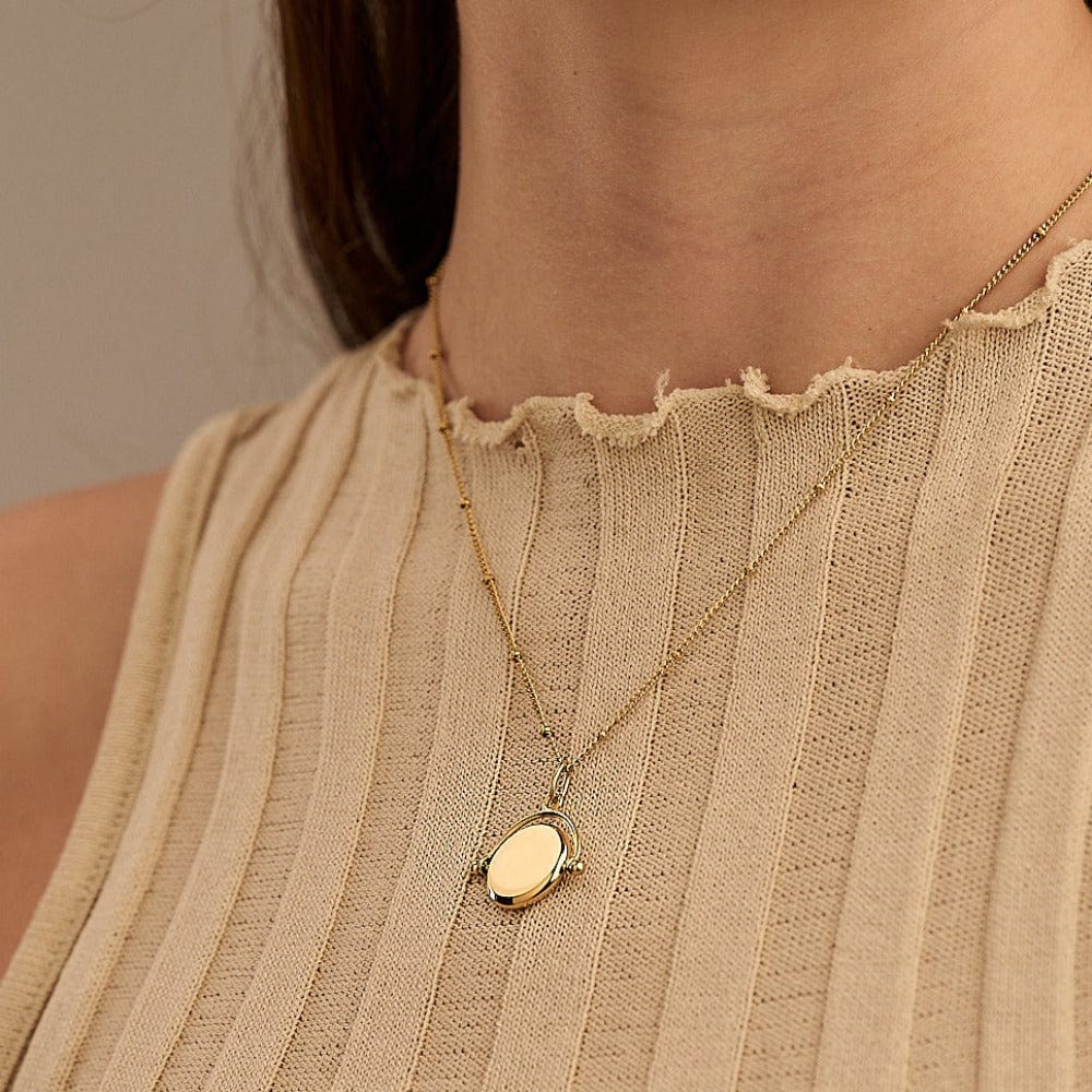 LUXE Leo Engraved Faceted Disc Spinner Necklace - Gold